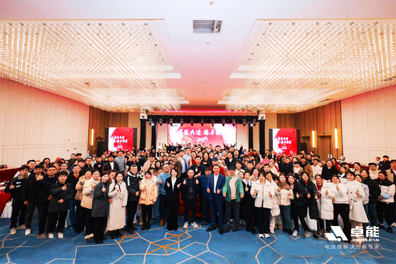 她們用溫柔與力量，聯(lián)接人生的無限可能